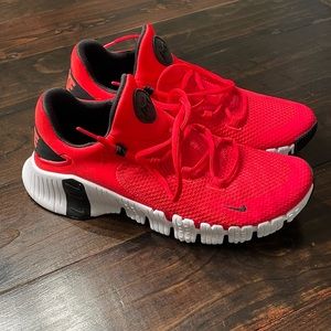 Men’s size 11.5 tennis shoes - worn once